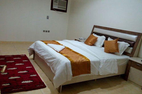 Foto 5 - Al Raha Garden Furnished Apartments 2