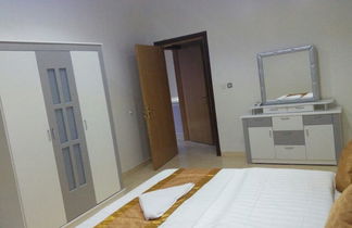 Photo 3 - Al Raha Garden Furnished Apartments 2