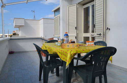 Photo 1 - Central Holiday Home With Terrace And Garden; Parking Available