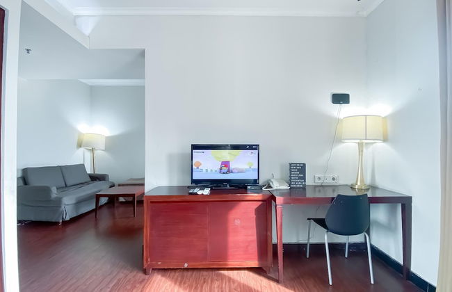 1BR Queen Bed at Ancol Marina Apartment near Dufan - Foto 13