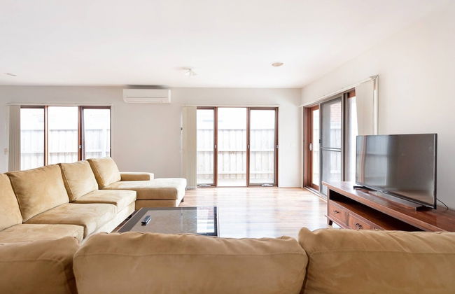 5br Luxury House 20 Min To Cbd Spacious Living - Foto 1