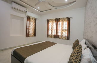 Photo 3 - OYO 10287 Home 3BHK Villa near Lake City Mall