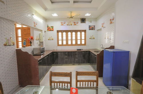 Photo 10 - OYO 10287 Home 3BHK Villa near Lake City Mall