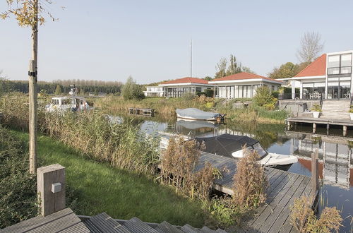 Photo 51 - Luxury Villa With Private Jetty in Quiet Park