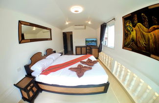 Foto 3 - JOOPLAND Luxury Pool Villa Pattaya Walking Street 6 Bedrooms