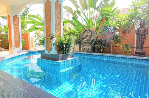 Foto 7 - JOOPLAND Luxury Pool Villa Pattaya Walking Street 6 Bedrooms