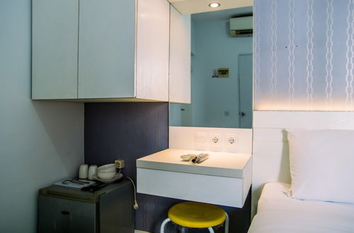 Foto 6 - Simple And Cozy Studio Apartment At Aeropolis Residence