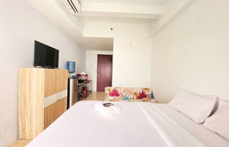 Photo 2 - Cozy Studio Room At Tamansari Panoramic Apartment