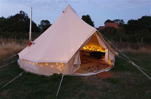 Foto 15 - Luxury 5m Bell Tent With log Burner Near Whitby