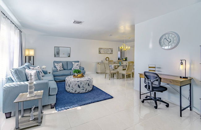 Hardee House in Gulf Gate Neighborhood - Foto 2