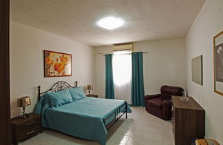 Photo 2 - Maltarent Sunshine Apartments