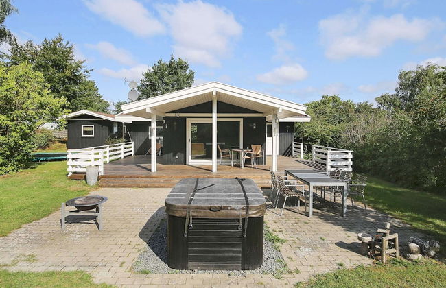 6 Person Holiday Home in Jaegerspris - Foto 2