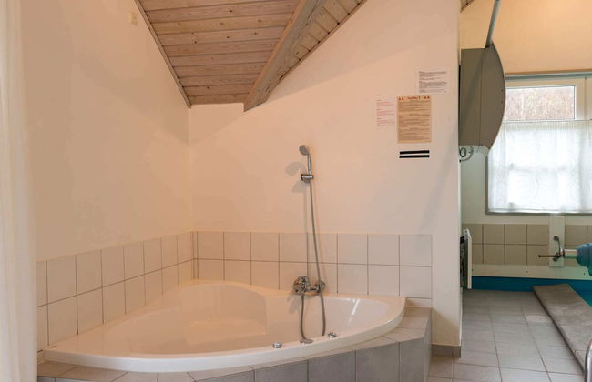 8 Person Holiday Home in Fano - Foto 4