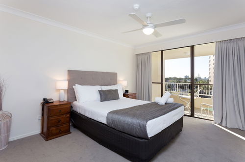 Photo 11 - Capricornia Apartments