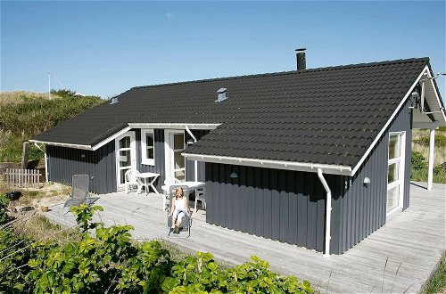 Photo 11 - 5 Person Holiday Home in Lokken