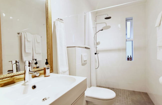 Nes Residence - Photo 17