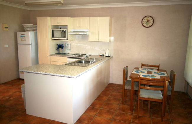 Lake Edge Holiday Units - Foto 11
