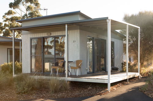 Photo 10 - Swansea Beach Chalets