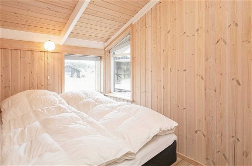 Foto 15 - 8 Person Holiday Home in Saltum