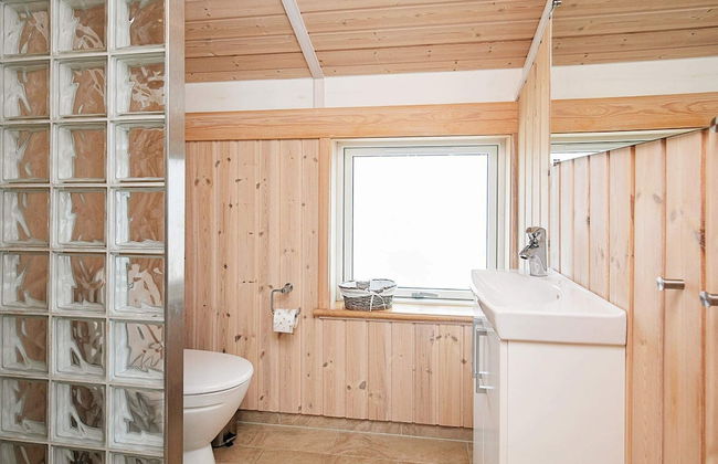 8 Person Holiday Home in Saltum - Foto 5
