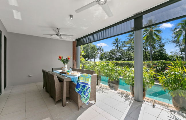 Beachfront Apartment with Ocean Views - Foto 9