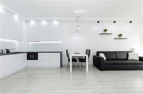 Photo 24 - Black&white Apartments by Renters