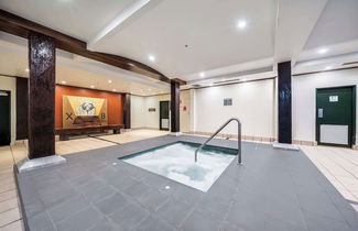 Photo 1 - Oaks Sydney Goldsbrough Suites