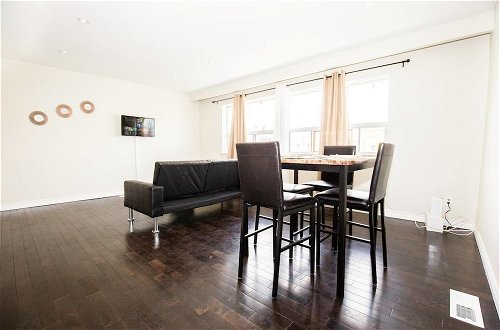 Photo 12 - Private & Comfy 2 Bedroom Near Downtown