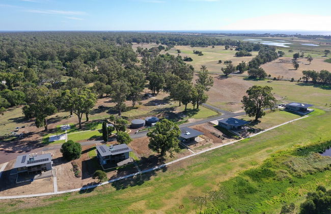 Stirling Estate Chalets - Photo 31