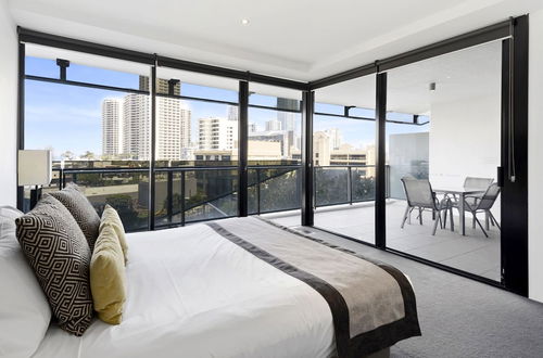 Photo 17 - Sealuxe Suites - Central Surfers Paradise