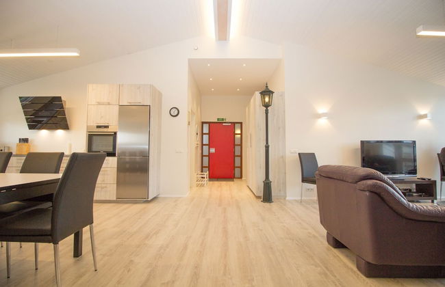 Thorsplan Luxury Apartment - Photo 17