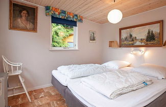 Photo 1 - 9 Person Holiday Home in Vaeggerlose