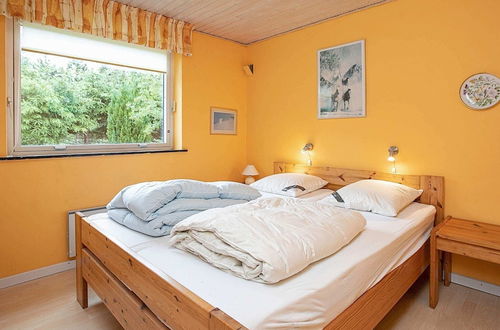 Photo 10 - 9 Person Holiday Home in Vaeggerlose