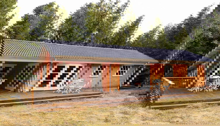 Foto 1 - 6 Person Holiday Home in Norre Nebel