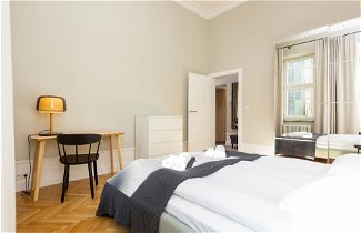 Photo 3 - Apartment Boduena Warsaw by Renters