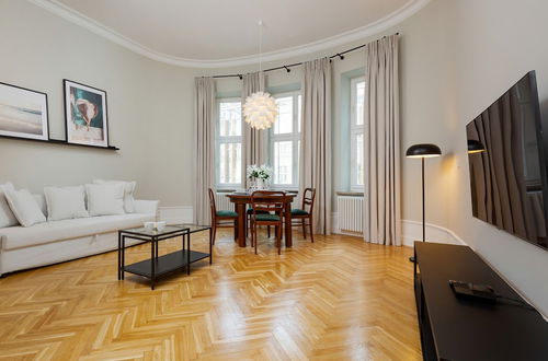 Photo 12 - Apartment Boduena Warsaw by Renters