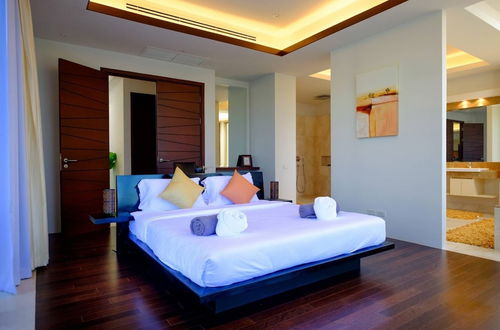 Photo 3 - hilltop Wow 4br Seaview Pool Villa at Naithon Beach