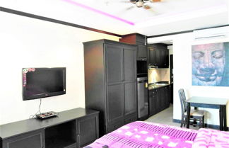 Photo 2 - Beach Condo Jomtien Pattaya Great Location