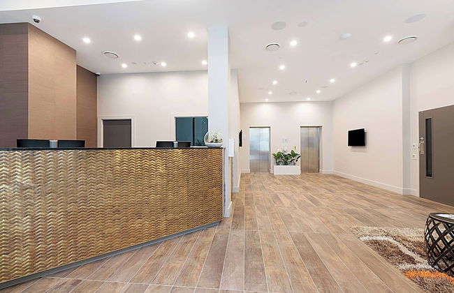 Ramada Suites By Wyndham Victoria Street West - Foto 3