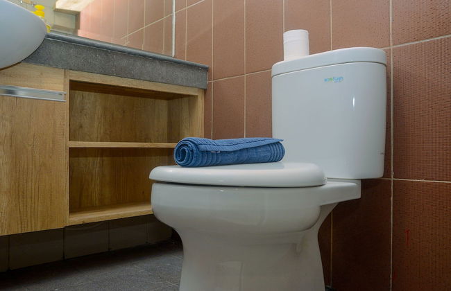 Comfortable and Beautiful 1BR Apartment at Atlanta Residence - Photo 17