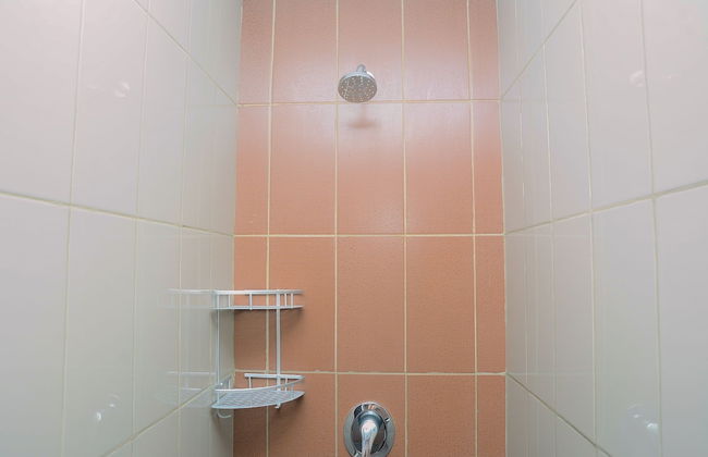 Comfortable and Beautiful 1BR Apartment at Atlanta Residence - Photo 19