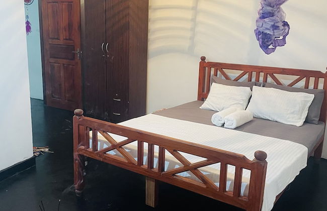 Thaaru Guest - Photo 10