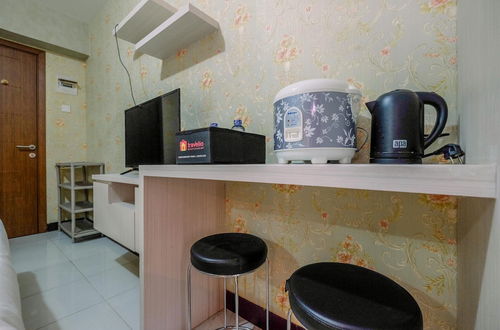 Foto 7 - Relax And Homey Studio Room At Cinere Resort Apartment