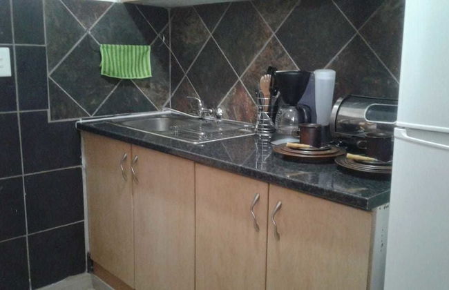 Amandahill Guest House - Photo 9