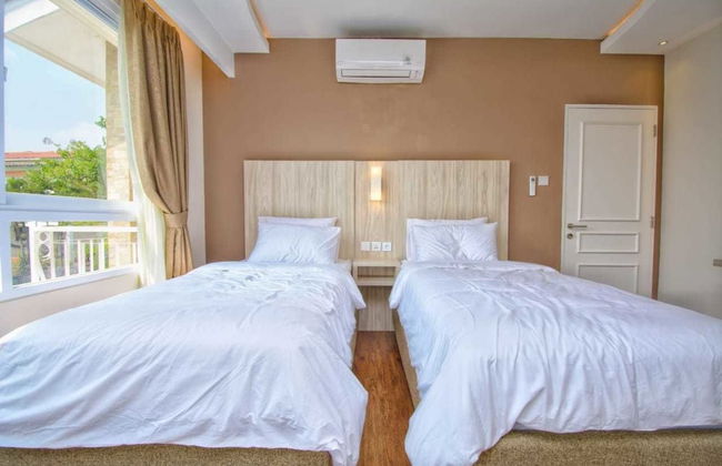 Villa Kota Bunga Puncak 4 Bedroom - Foto 9