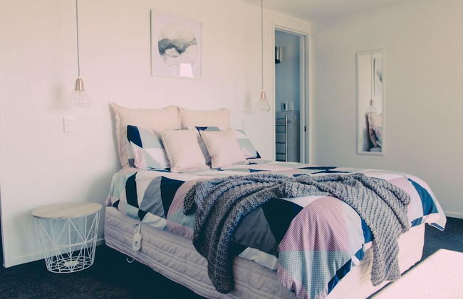 Relax In True New Modern Style - Photo 2