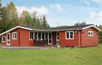 Photo 1 - 5 Person Holiday Home in Hojslev