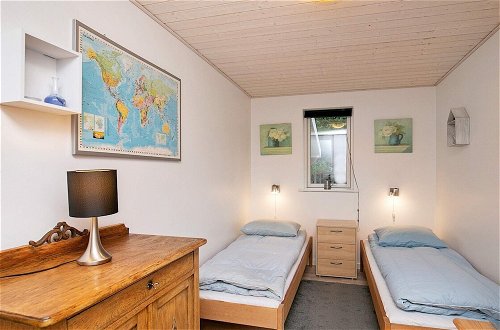 Photo 3 - 5 Person Holiday Home in Hojslev