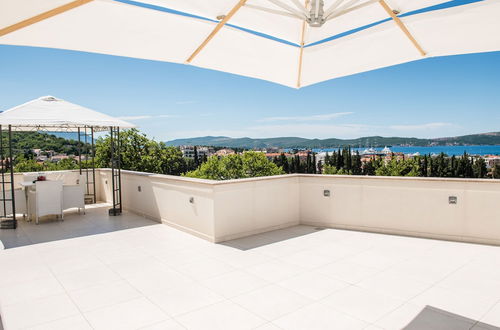 Photo 15 - Luxurypenthouse sea View Pooll Ivy House Tivat