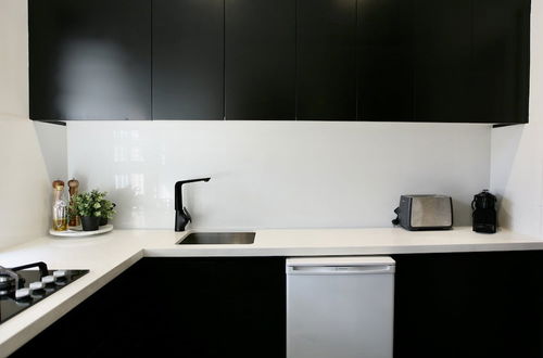 Photo 6 - Lux Quiet Apartment in Potts Point